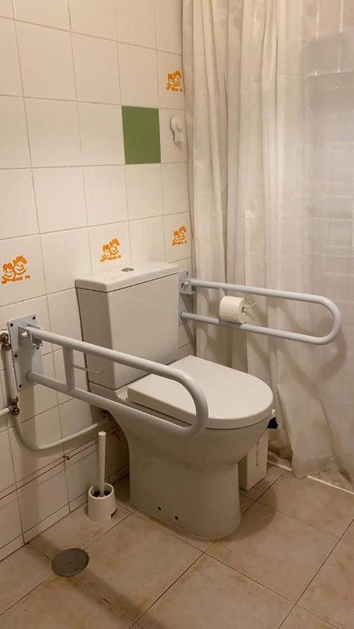 Aradas Garden Hostel מראה חיצוני תמונה