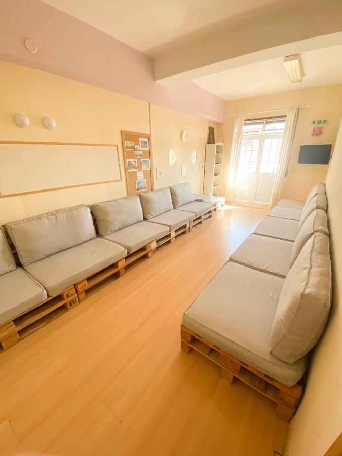 Aradas Garden Hostel מראה חיצוני תמונה