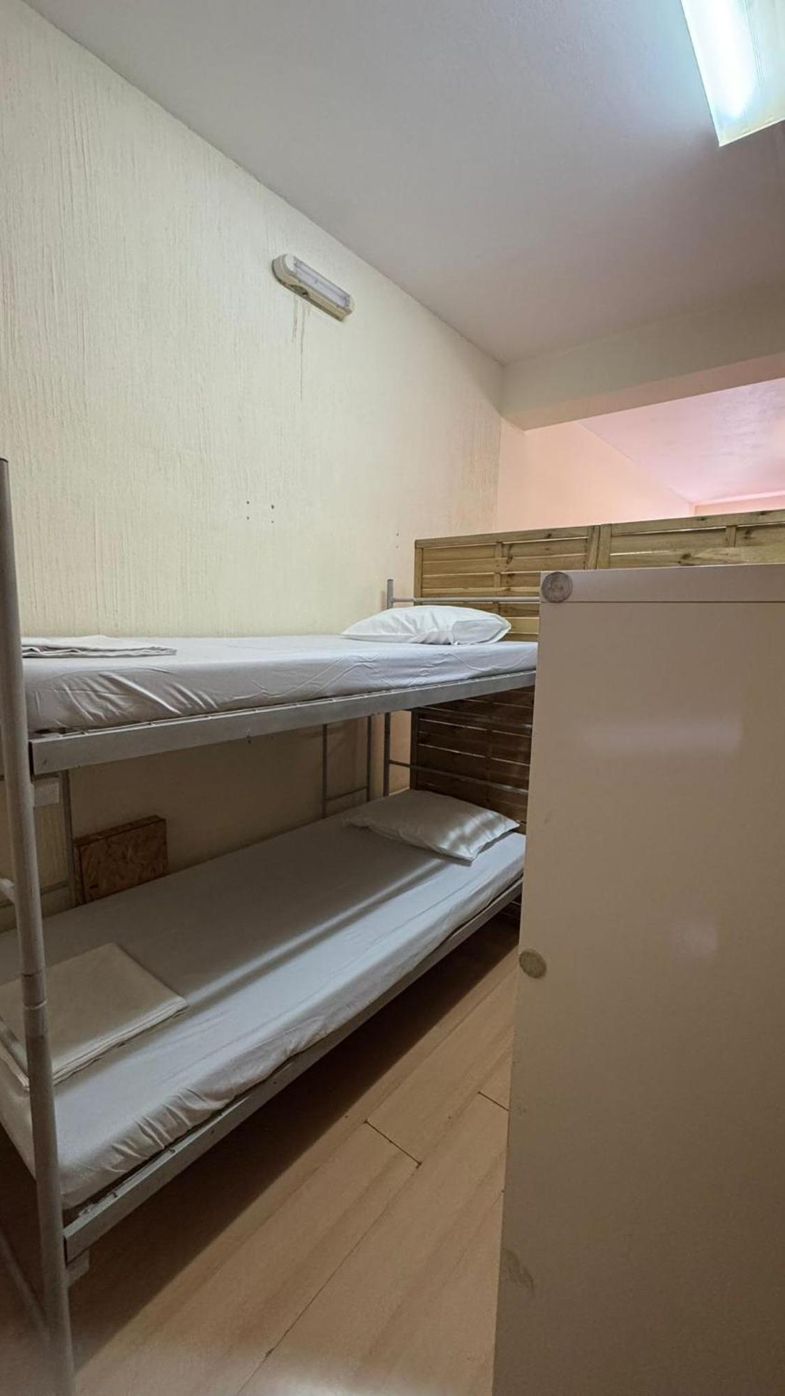 Aradas Garden Hostel מראה חיצוני תמונה