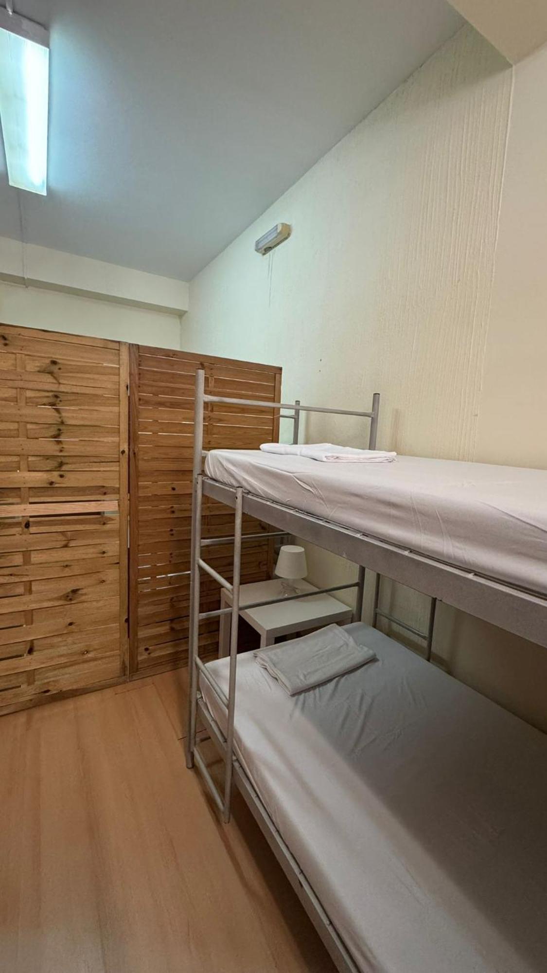 Aradas Garden Hostel מראה חיצוני תמונה
