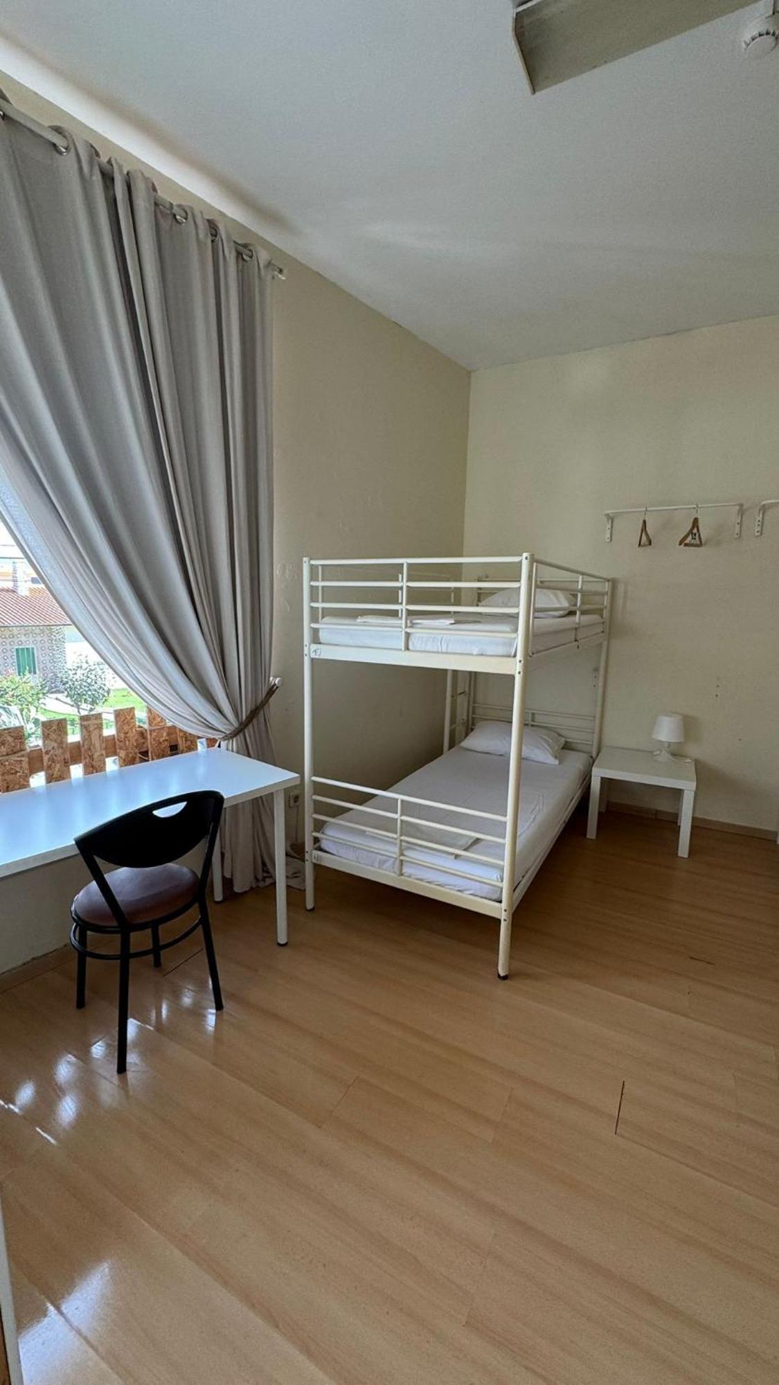 Aradas Garden Hostel מראה חיצוני תמונה
