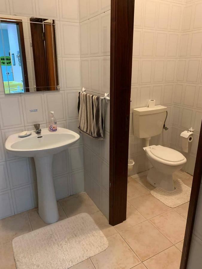 Aradas Garden Hostel מראה חיצוני תמונה