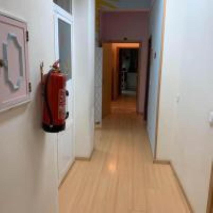 Aradas Garden Hostel מראה חיצוני תמונה