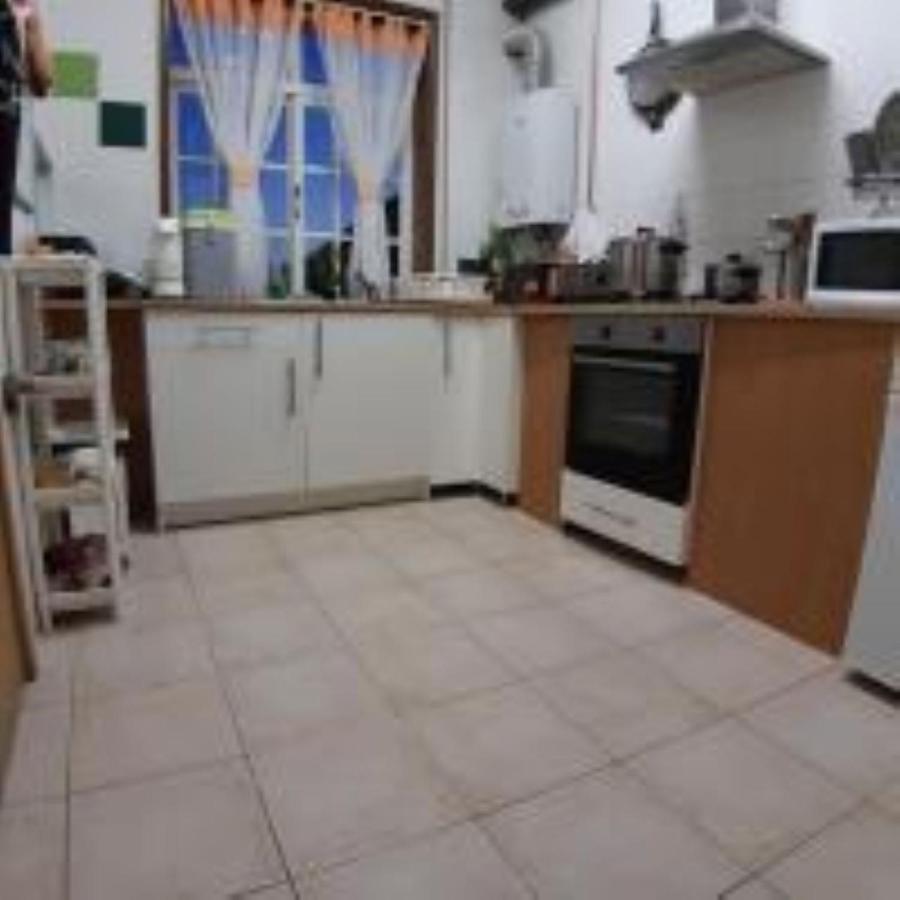 Aradas Garden Hostel מראה חיצוני תמונה
